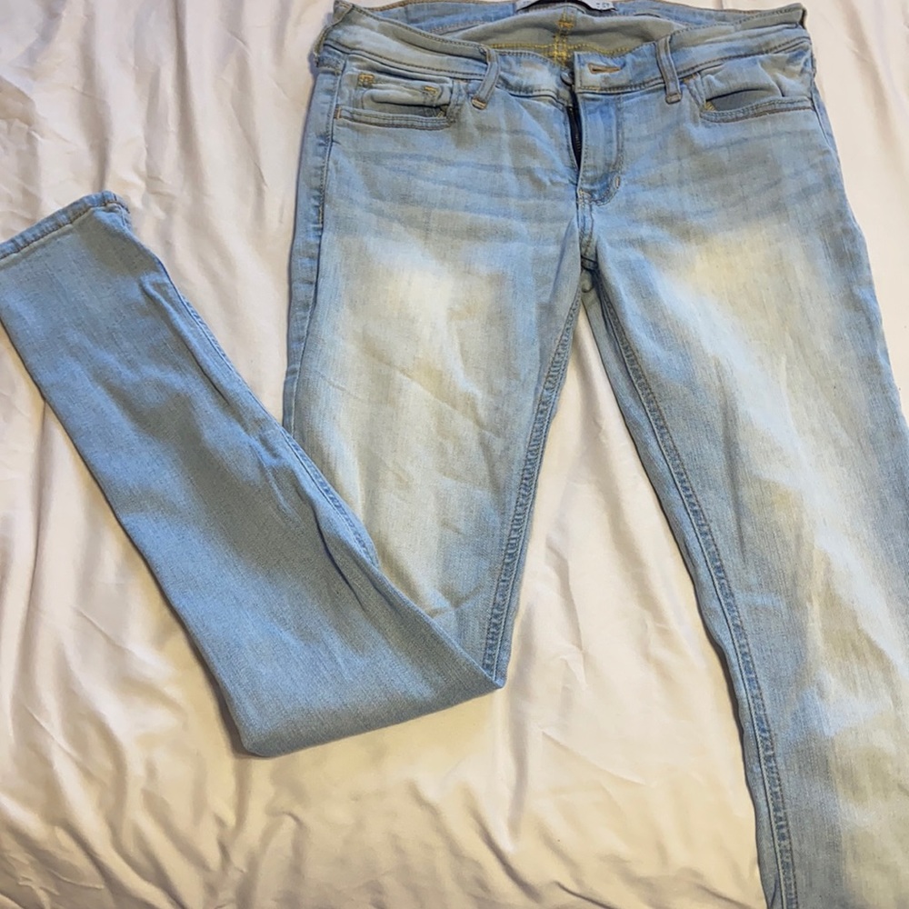 Hollister jeans, size 7R, W28 L31